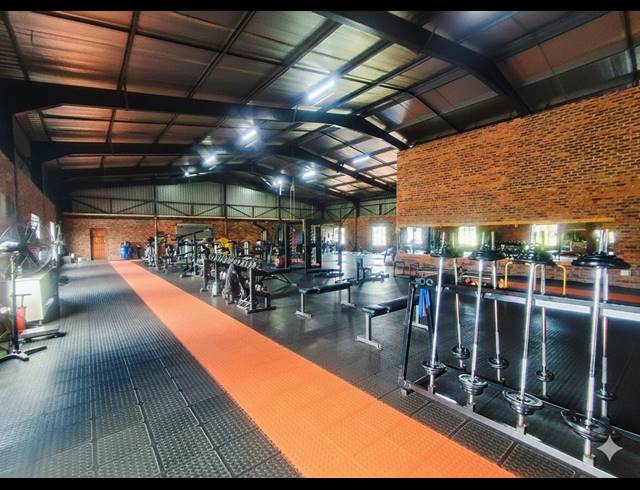 1,000M² INVESTMENT FOR SALE IN BENONI NORTH
